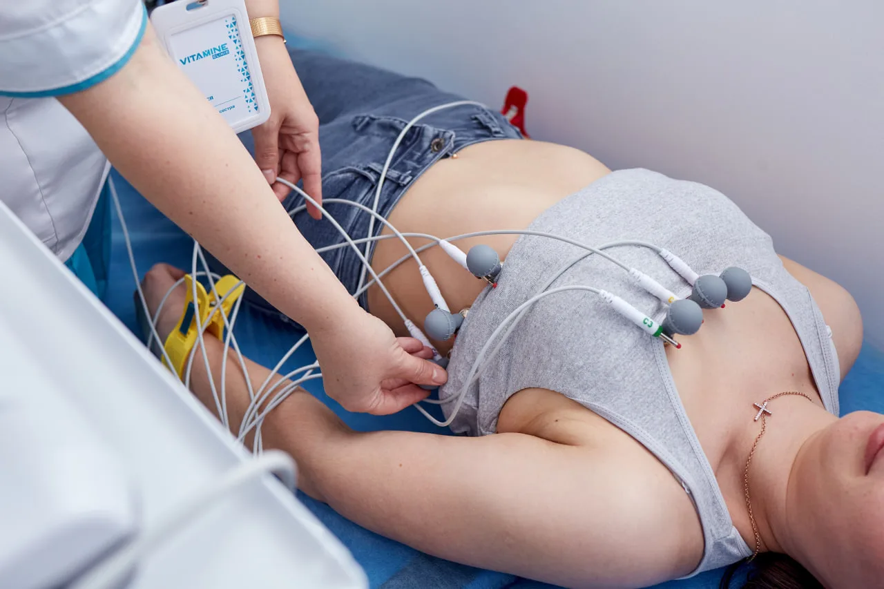 Основні функції ЕКГ-апарату, які лікар має перевіряти перед покупкою